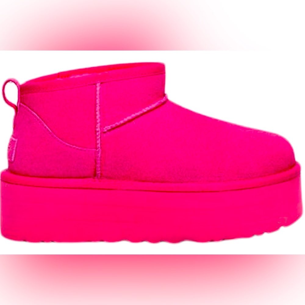 UGG Classic Ultra Mini Platform Boot
Taffy Pink (Women's)